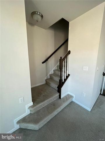 2191 COOK DR, Easton, PA 18045