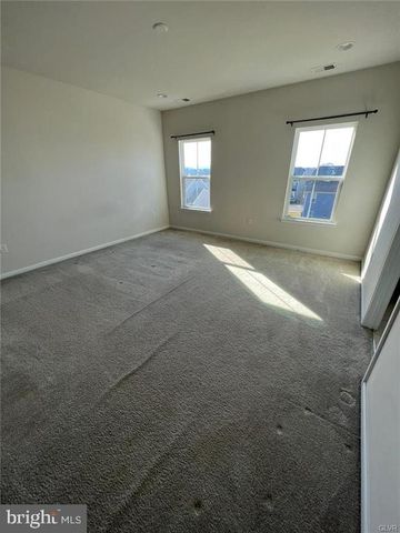2191 COOK DR, Easton, PA 18045