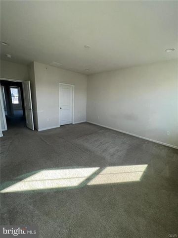 2191 COOK DR, Easton, PA 18045