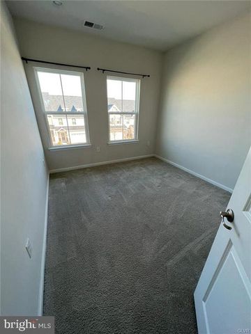 2191 COOK DR, Easton, PA 18045