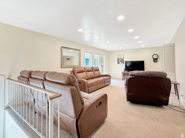 2873 N 975 E, North Ogden, UT 84414