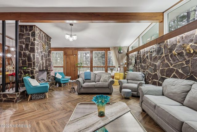 6 Sturm Lane, Jackson, NJ 08527