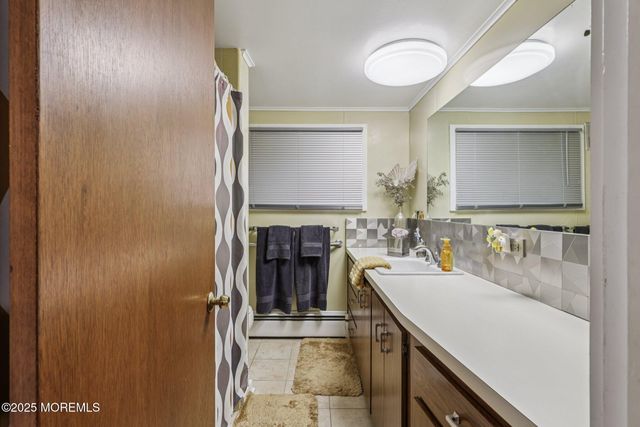 6 Sturm Lane, Jackson, NJ 08527