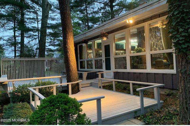 6 Sturm Lane, Jackson, NJ 08527