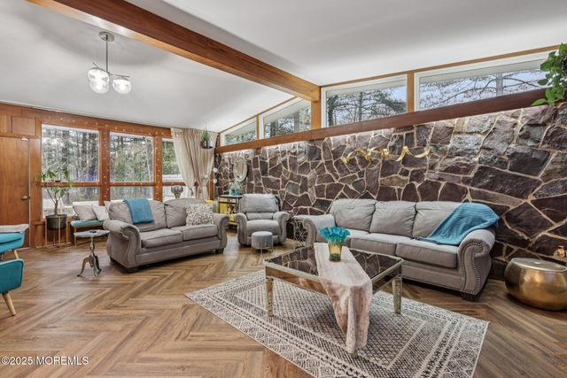 6 Sturm Lane, Jackson, NJ 08527