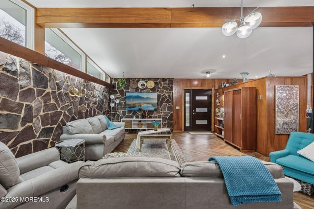 6 Sturm Lane, Jackson, NJ 08527