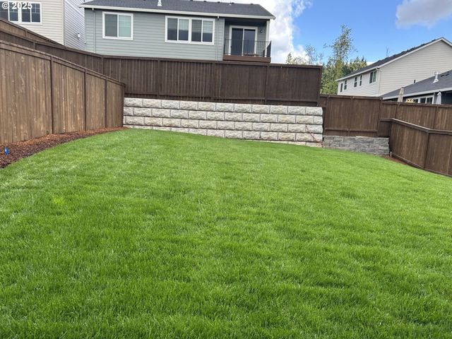 12176 Sw CHAMPLIN Ln, Beaverton, OR 97007