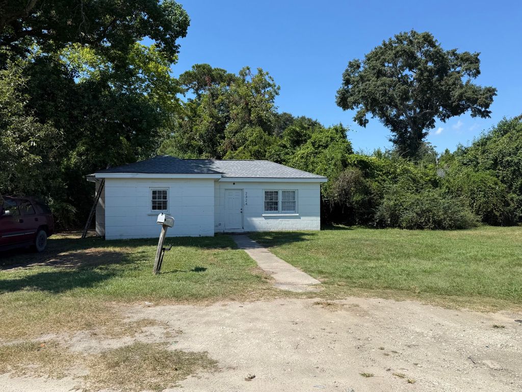 2324 Meridian Road, North Charleston, SC 29405