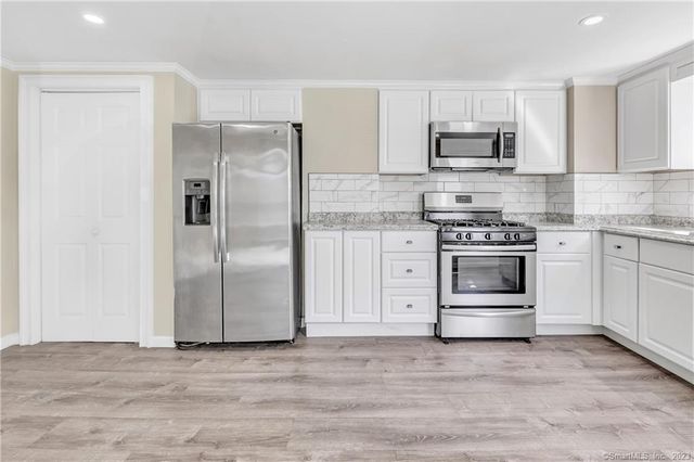 156 New Haven Avenue, Derby, CT 06418