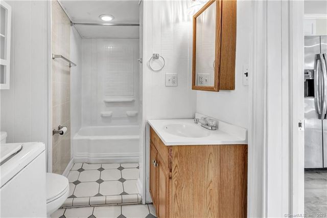 156 New Haven Avenue, Derby, CT 06418