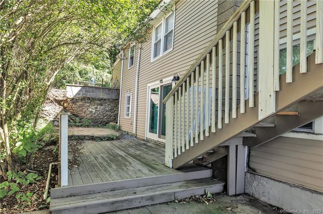 156 New Haven Avenue, Derby, CT 06418