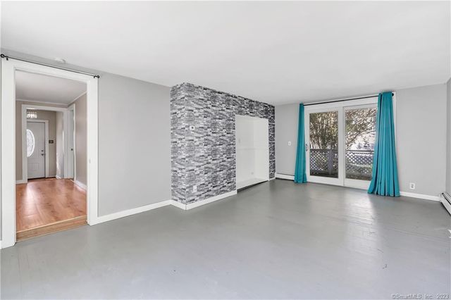 156 New Haven Avenue, Derby, CT 06418