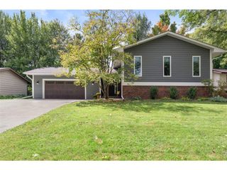 520 River Hills Drive, River Falls, WI 54022