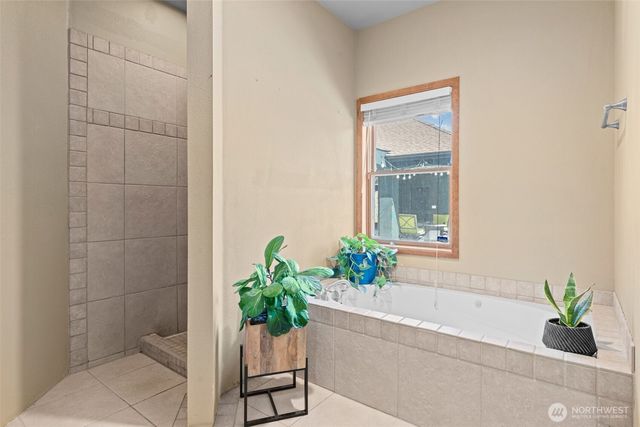 29512 28th Avenue E, Roy, WA 98580