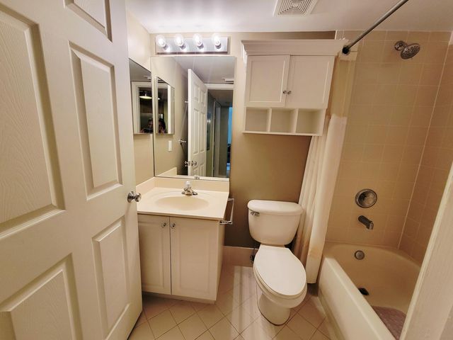 619 E Sheridan Street 203, Dania Beach, FL 33004