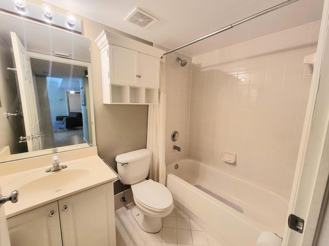 619 E Sheridan Street 203, Dania Beach, FL 33004