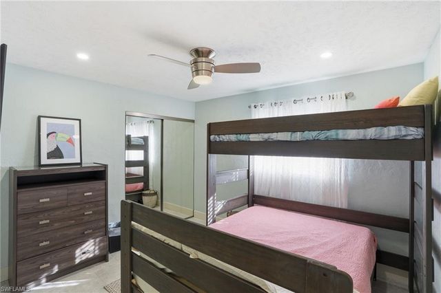 560 109th AVE N, Naples, FL 34108