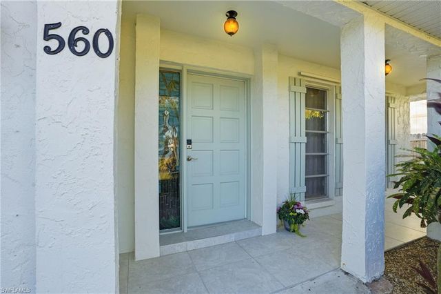 560 109th AVE N, Naples, FL 34108