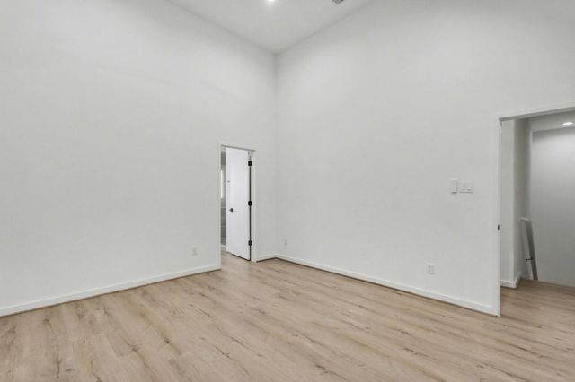 203 Danna Lane A, Houston, TX 77009