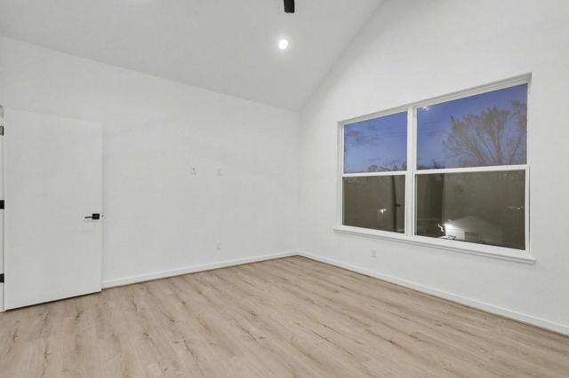 203 Danna Lane A, Houston, TX 77009