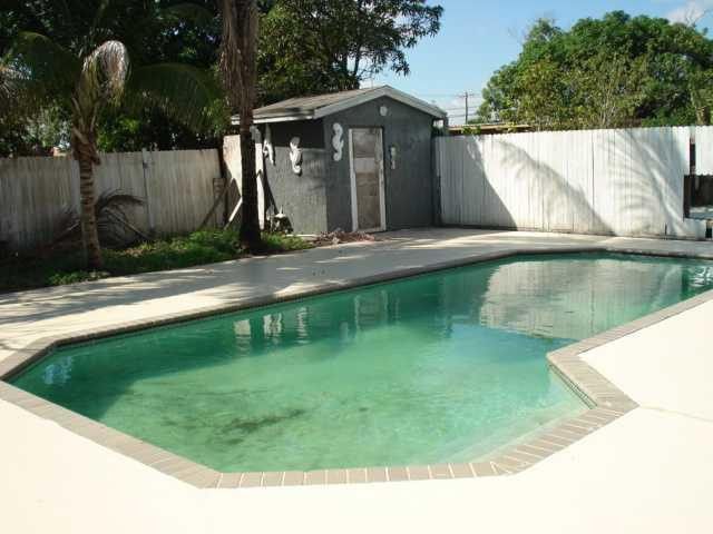 1880 NW 8th Street, Pompano Beach, FL 33069