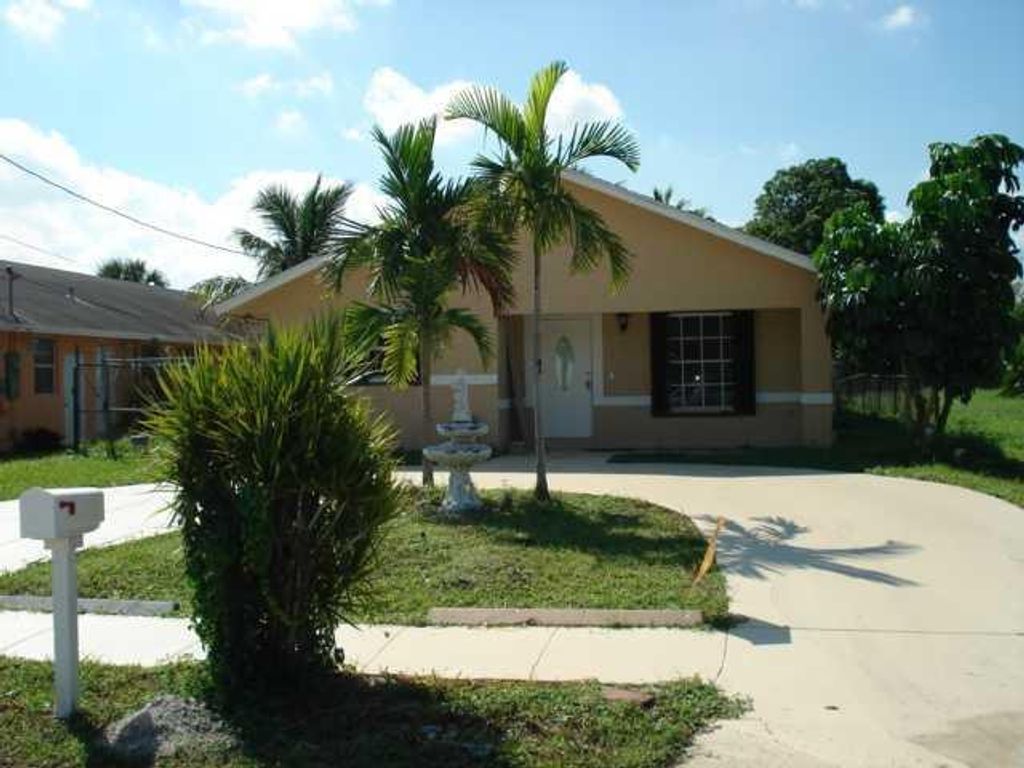 1880 NW 8th Street, Pompano Beach, FL 33069