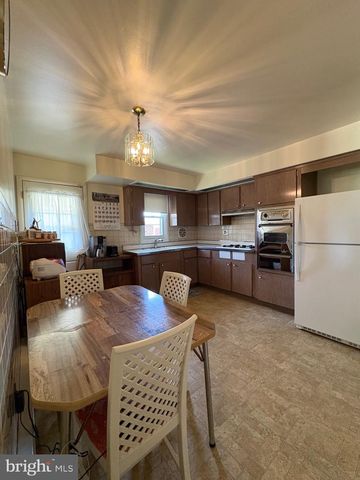 1906 NESTER ST, Philadelphia, PA 19115