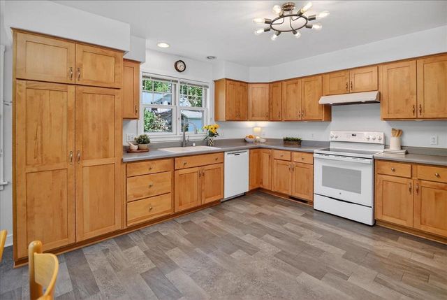 501 Clifden Drive, Madison, WI 53711