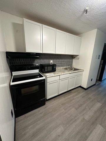 1660 East Main Street 1B, Waterbury, CT 06705