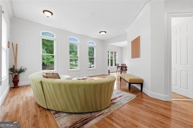 2715 Henderson Road, Tucker, GA 30084