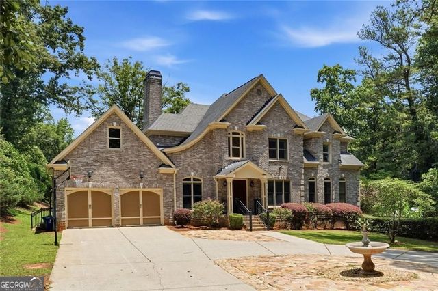 2715 Henderson Road, Tucker, GA 30084