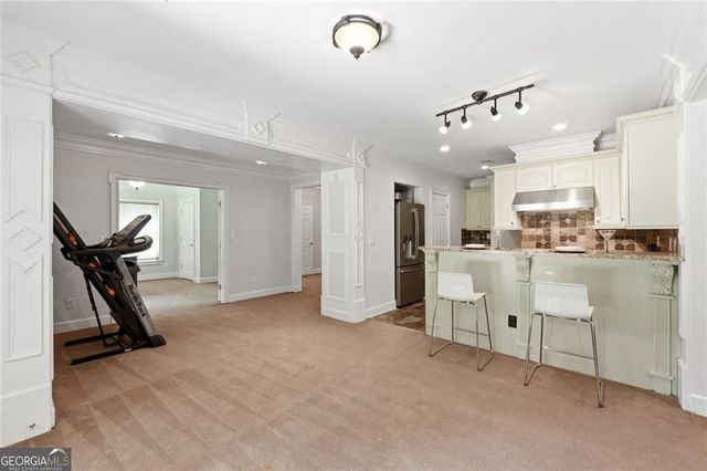 2715 Henderson Road, Tucker, GA 30084