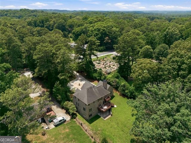 2715 Henderson Road, Tucker, GA 30084