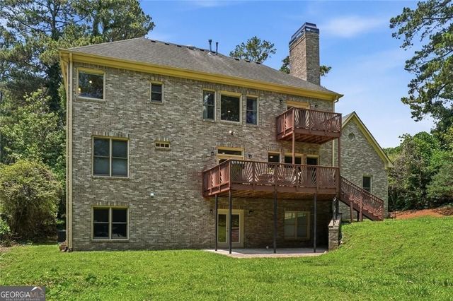 2715 Henderson Road, Tucker, GA 30084