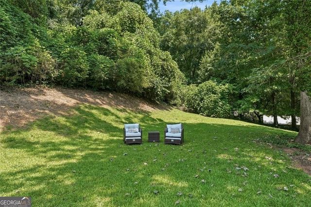 2715 Henderson Road, Tucker, GA 30084