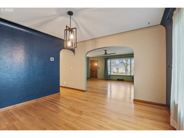 1725 24TH St, Salem, OR 97301