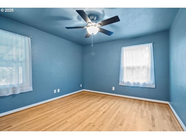 1725 24TH St, Salem, OR 97301