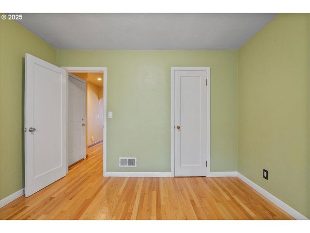 1725 24TH St, Salem, OR 97301