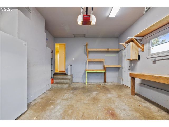 1725 24TH St, Salem, OR 97301