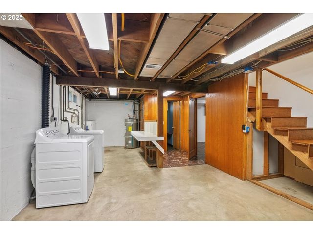 1725 24TH St, Salem, OR 97301