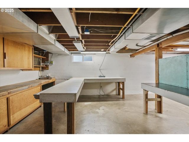 1725 24TH St, Salem, OR 97301