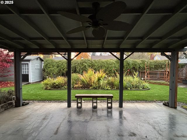 1725 24TH St, Salem, OR 97301