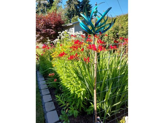 1725 24TH St, Salem, OR 97301