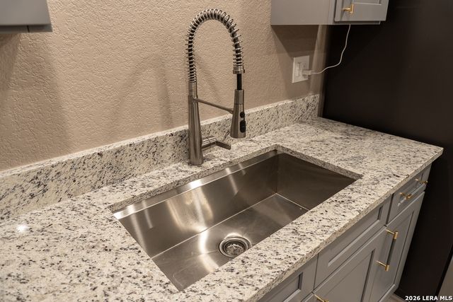 4719 Old Coach, San Antonio, TX 78220