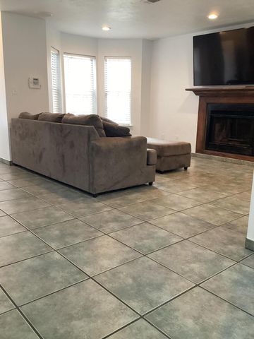 2 Forest Breeze Court, Fort Walton Beach, FL 32547