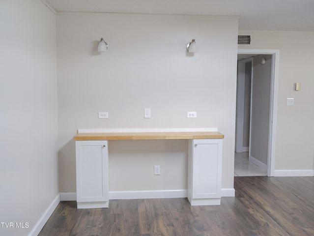 527 Spruce Street, Mount Carmel, TN 37645