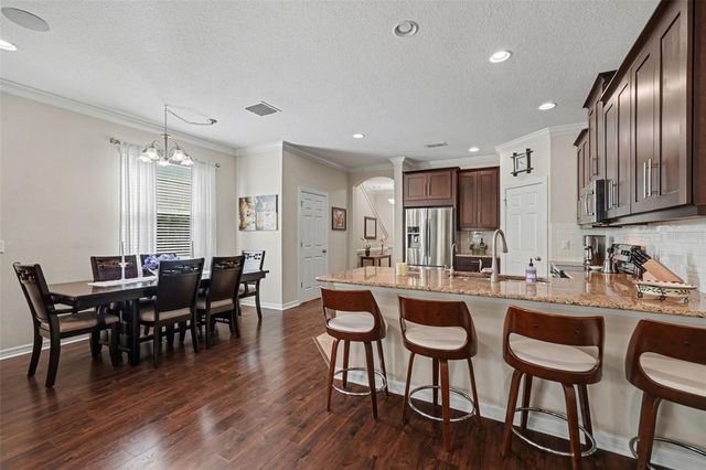 908 VINEYARD LANE, Oldsmar, FL 34677