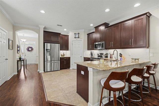 908 VINEYARD LANE, Oldsmar, FL 34677