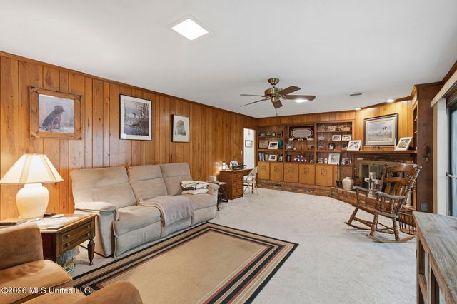 1210 Huntcliff Way, Clinton, MS 39056