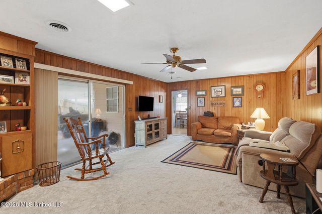 1210 Huntcliff Way, Clinton, MS 39056